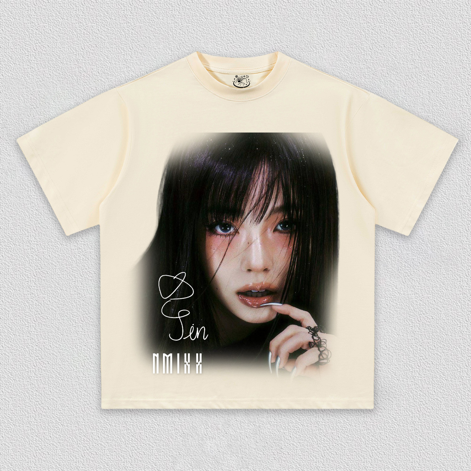 NMIXX kyujin TEE