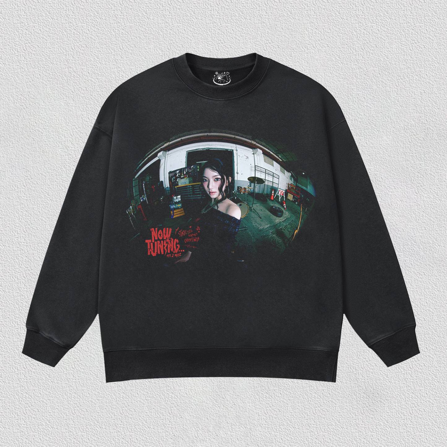 STAYC ISA-Now Tuning 111.2 MHz HOODIES