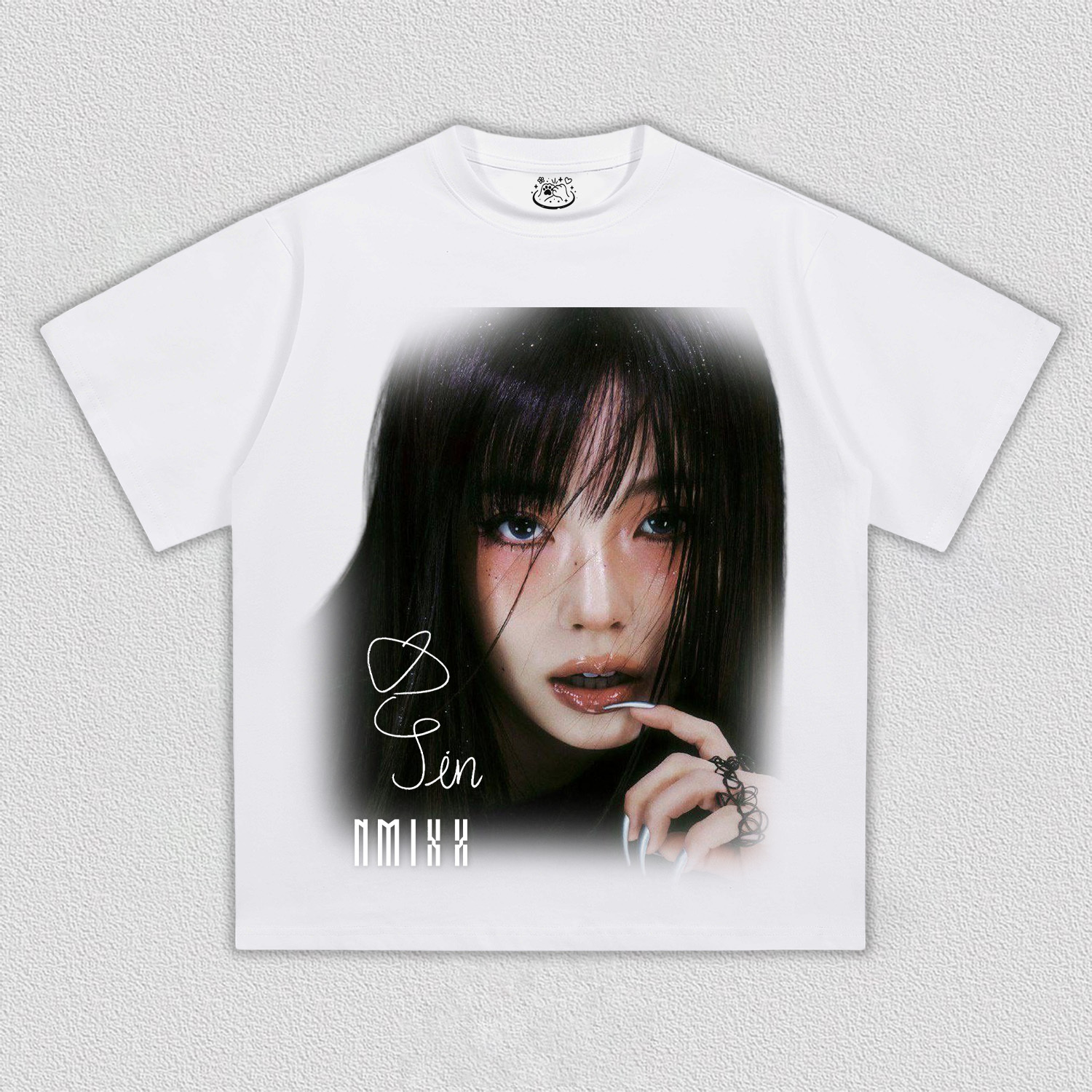 NMIXX kyujin TEE