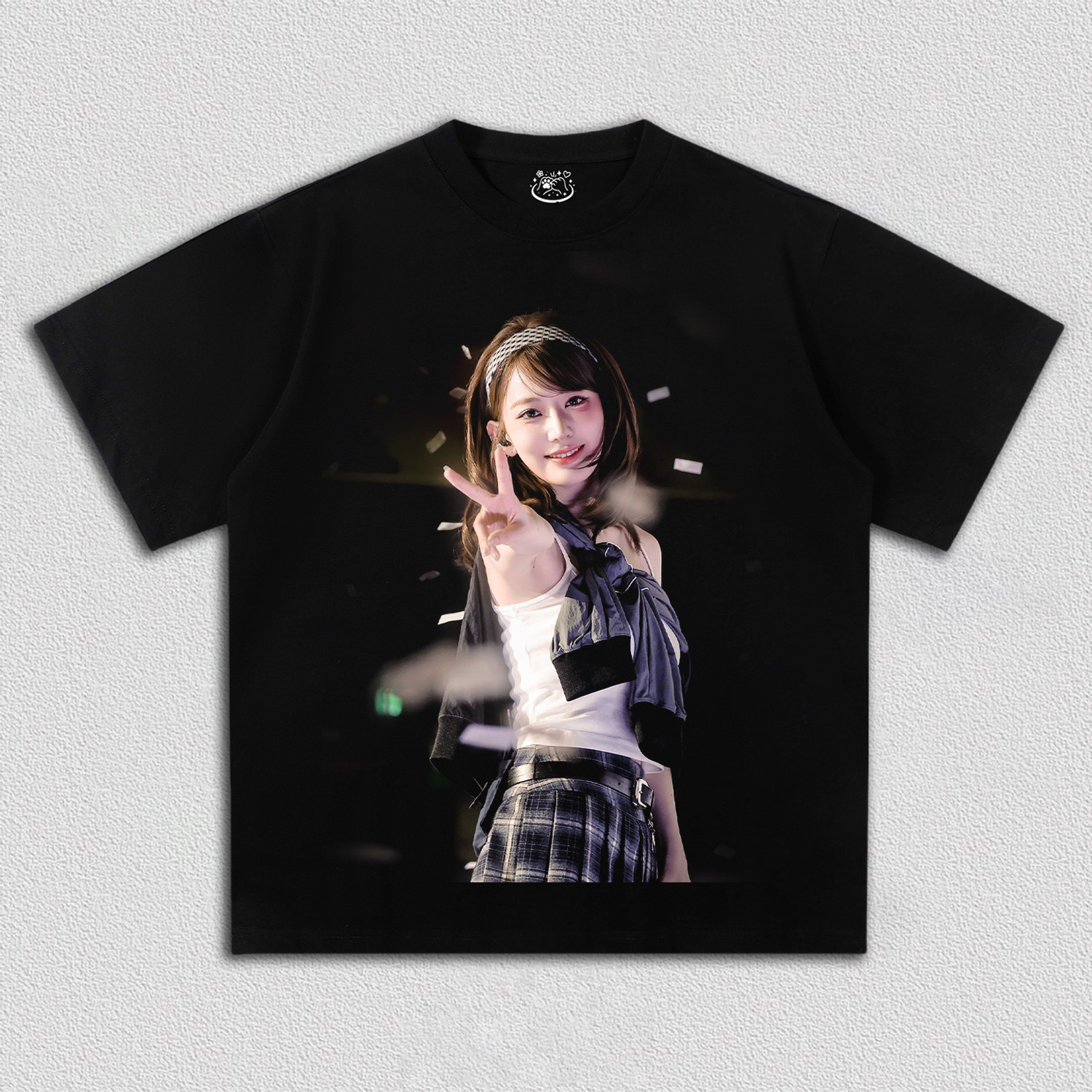 lesserafim sakura TEE 9.10