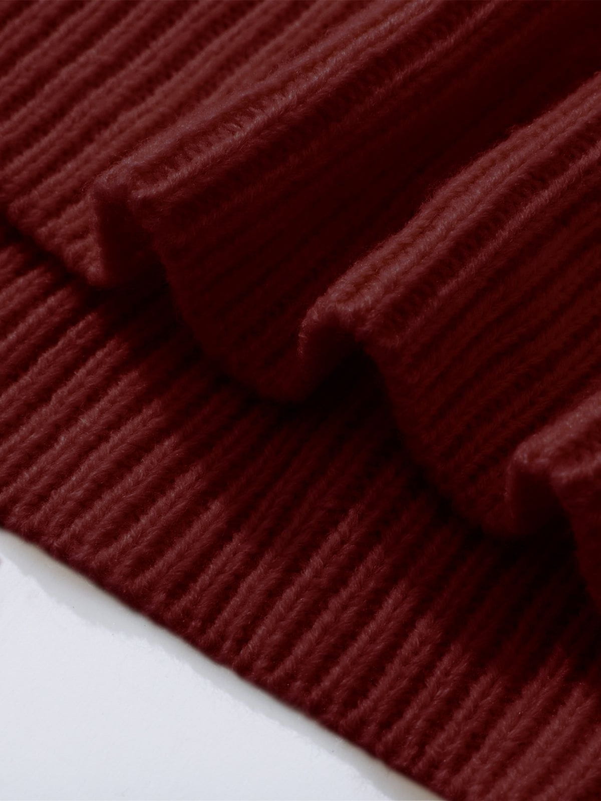 Aelfric Eden Retro 90s Cable Knit Sweater