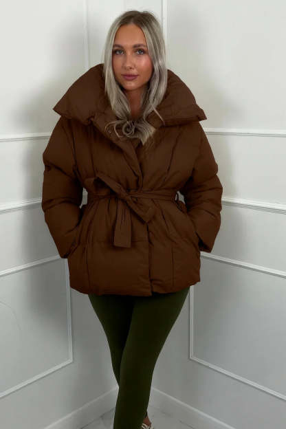  Kurze Pufferjacke mit Gürtel