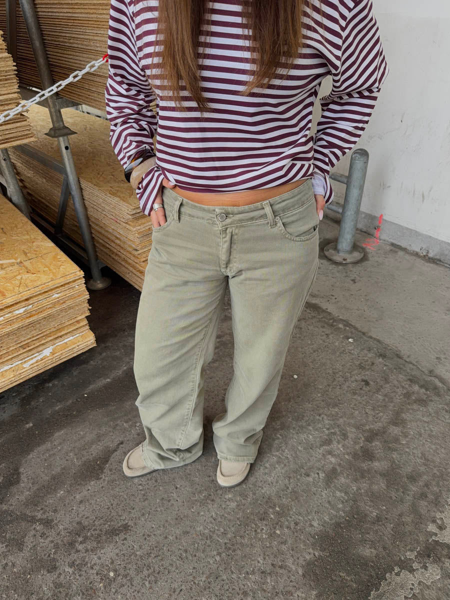 Tuva low waisted jeans - Khaki