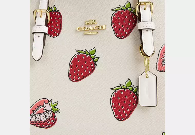 Mollie Tote Bag 25 With Strawberry Print