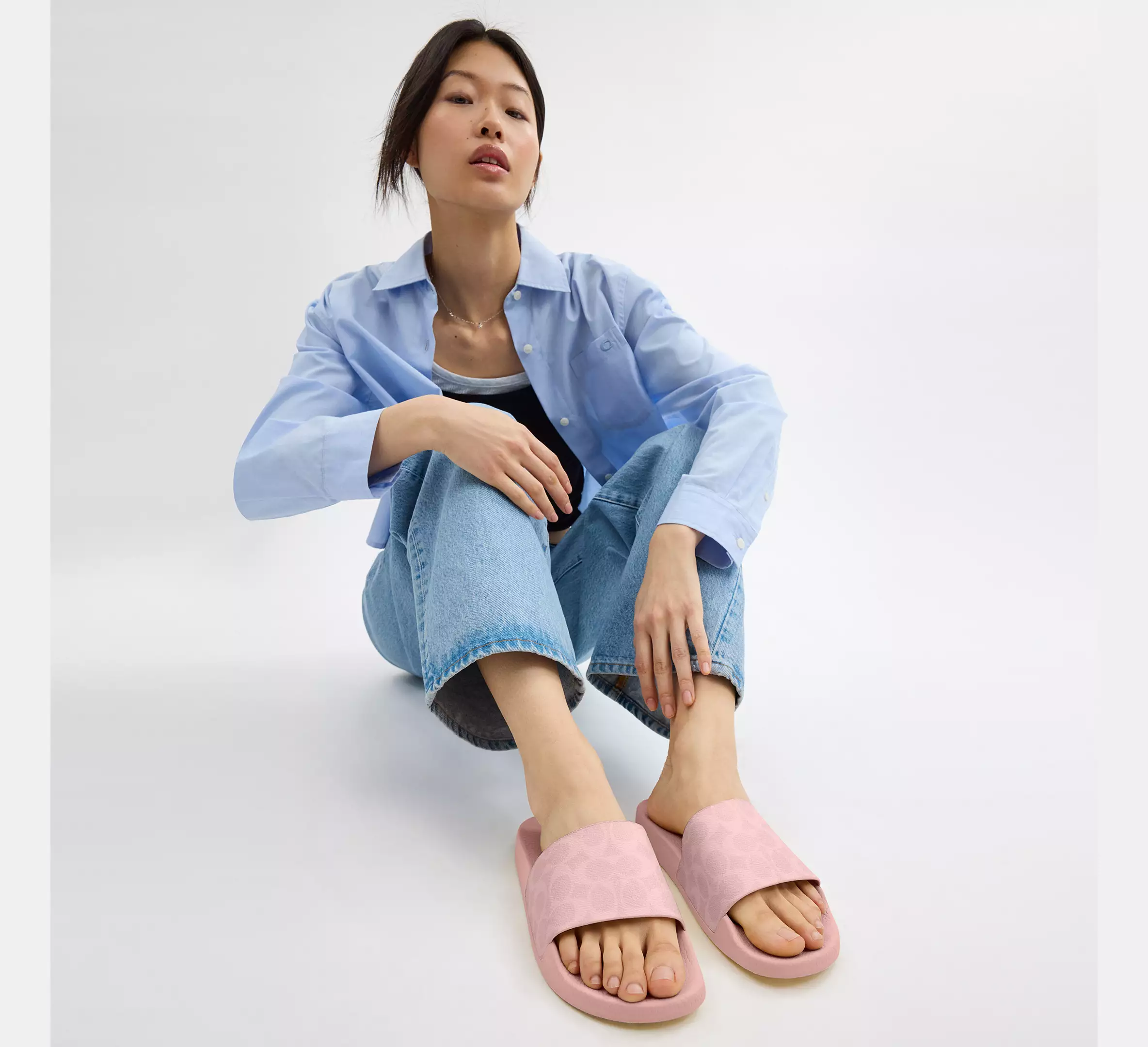 Udele Sport Slide In Signature Canvas