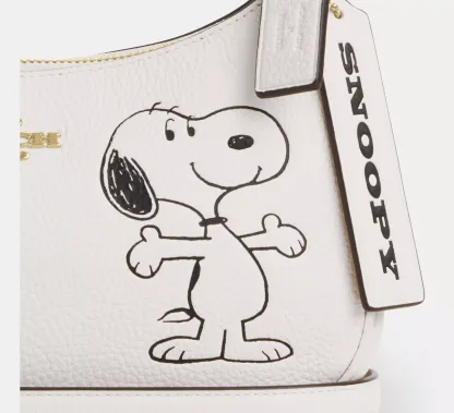 Peanuts Teri Shoulder Bag With Snoopy