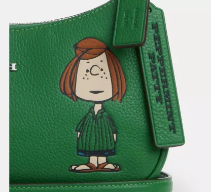 Peanuts Teri Shoulder Bag With Peppermint Patty