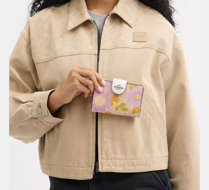 Medium Corner Zip Wallet In Signature Canvas With Floral Print
