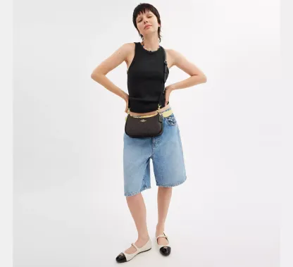 Teri Shoulder Bag In Signature Canvas