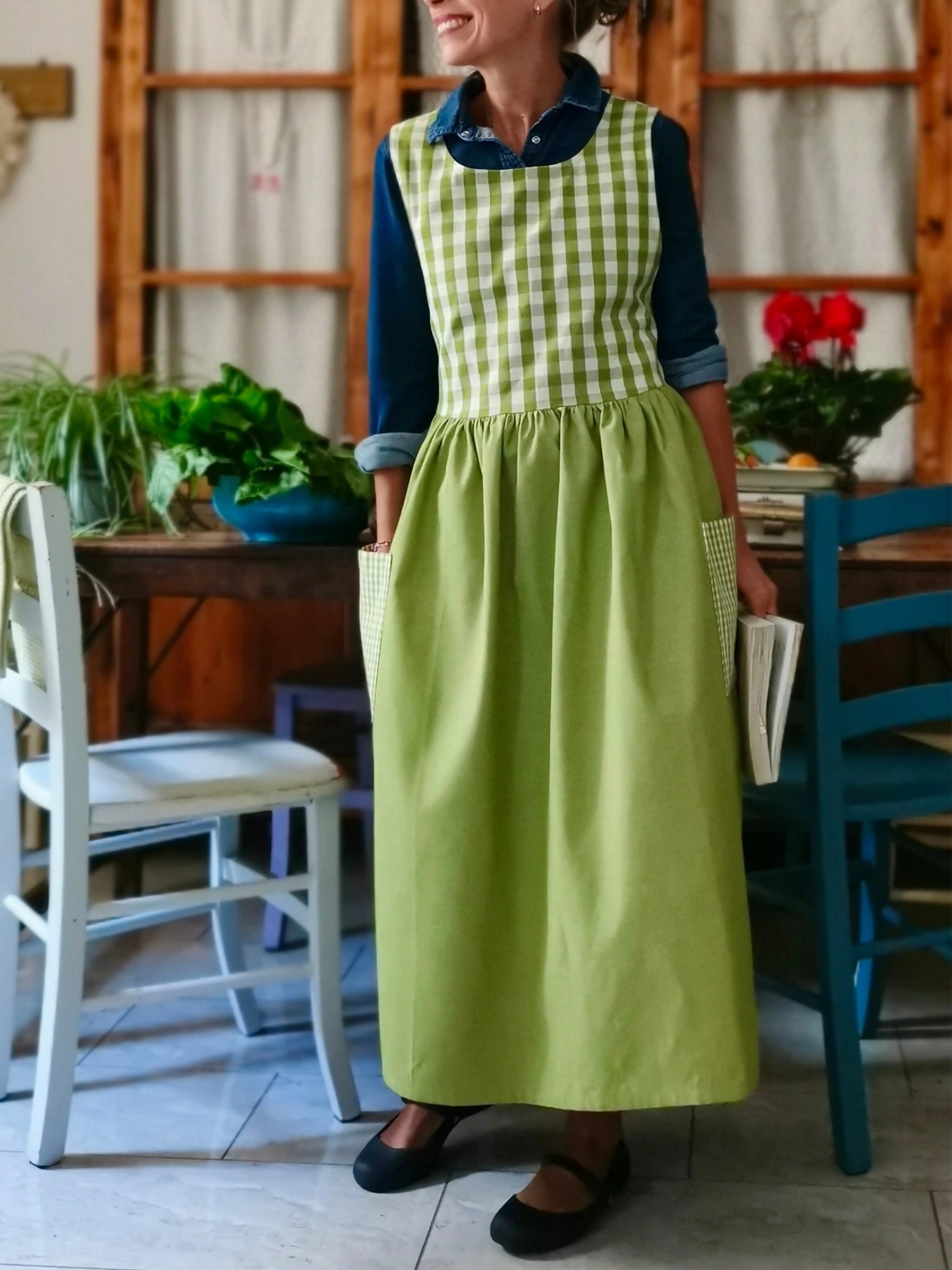 Kiwi Green Patchwork Cotton Apron (Ref. 450)