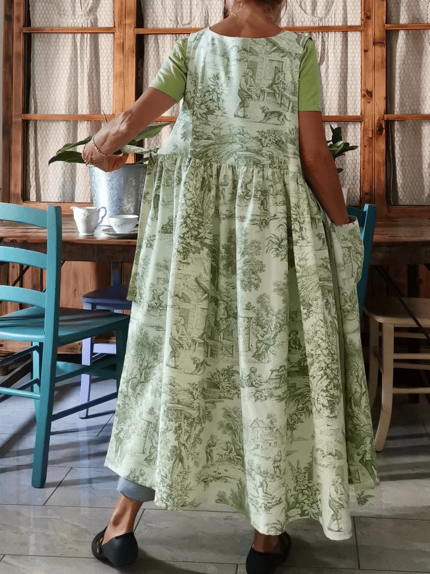 Vintage Toile de Jouy Green Long Apron with Pockets
