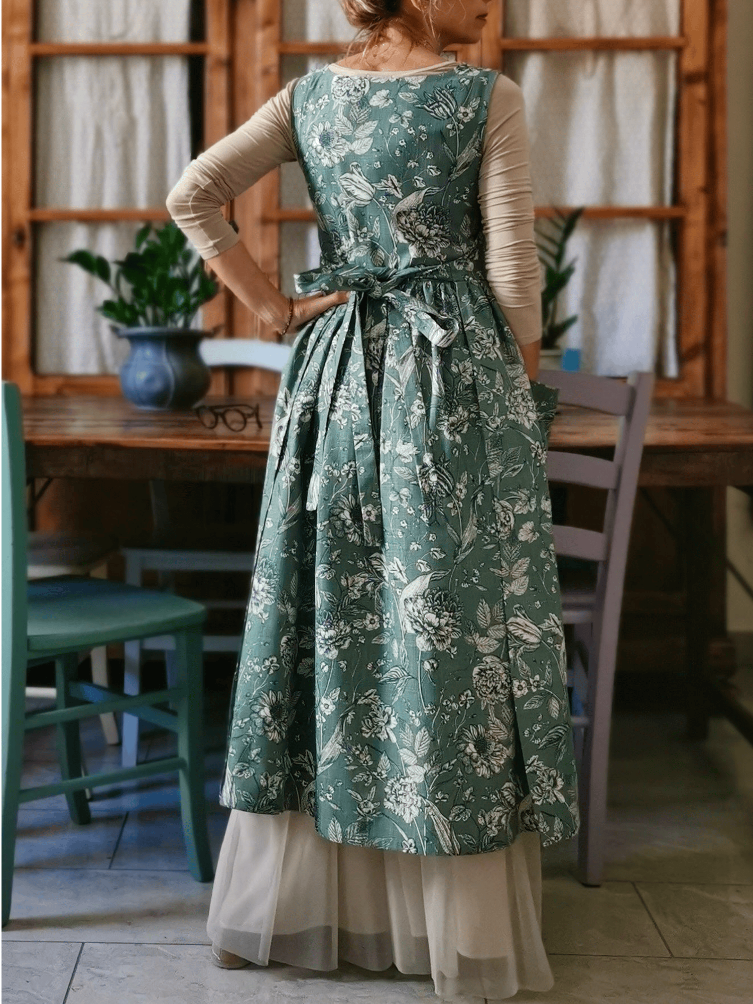 Vintage Grey Green Floral Print Long Apron with Pockets