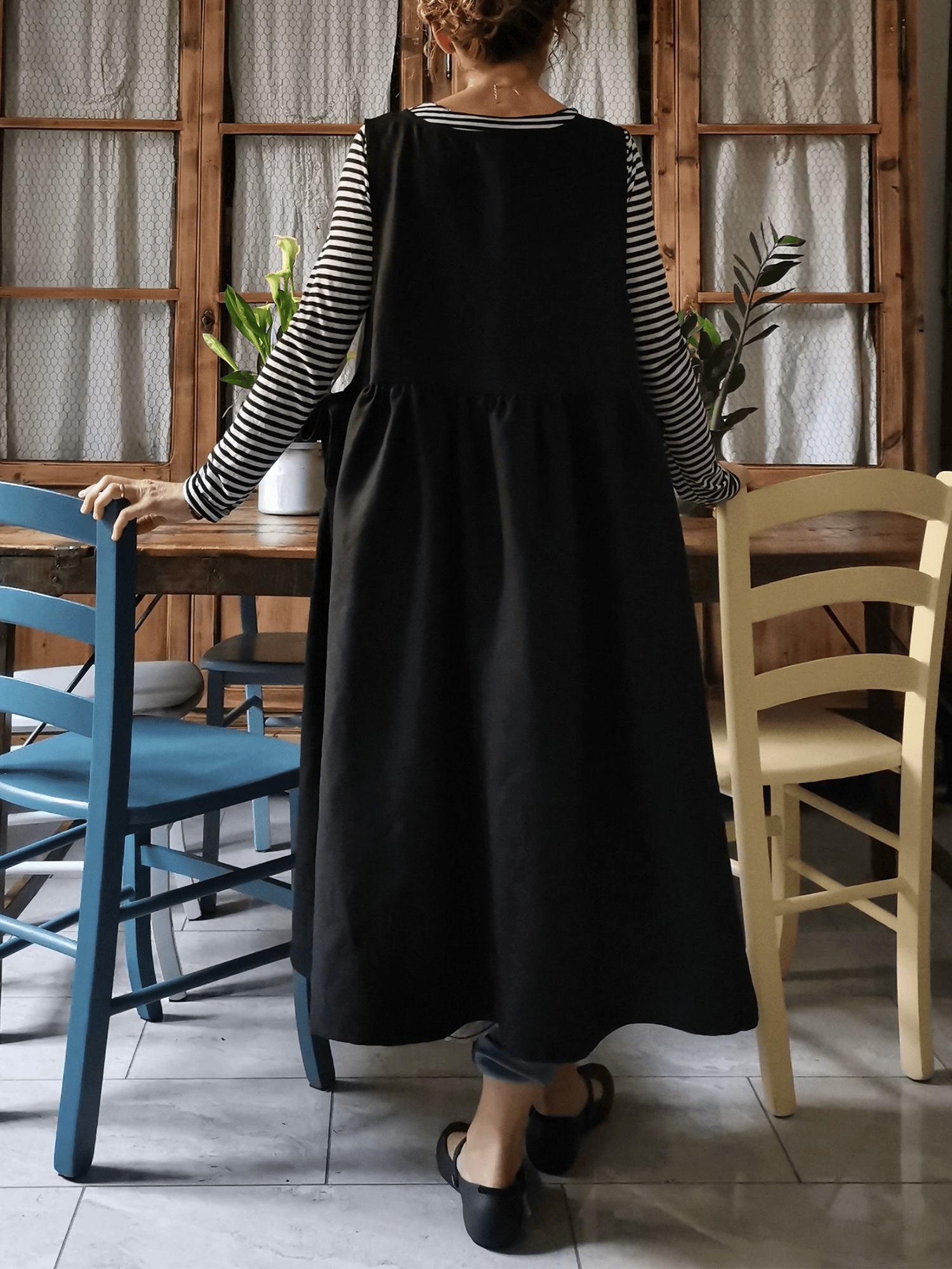 Black Linen and Cotton Kitchen Apron
