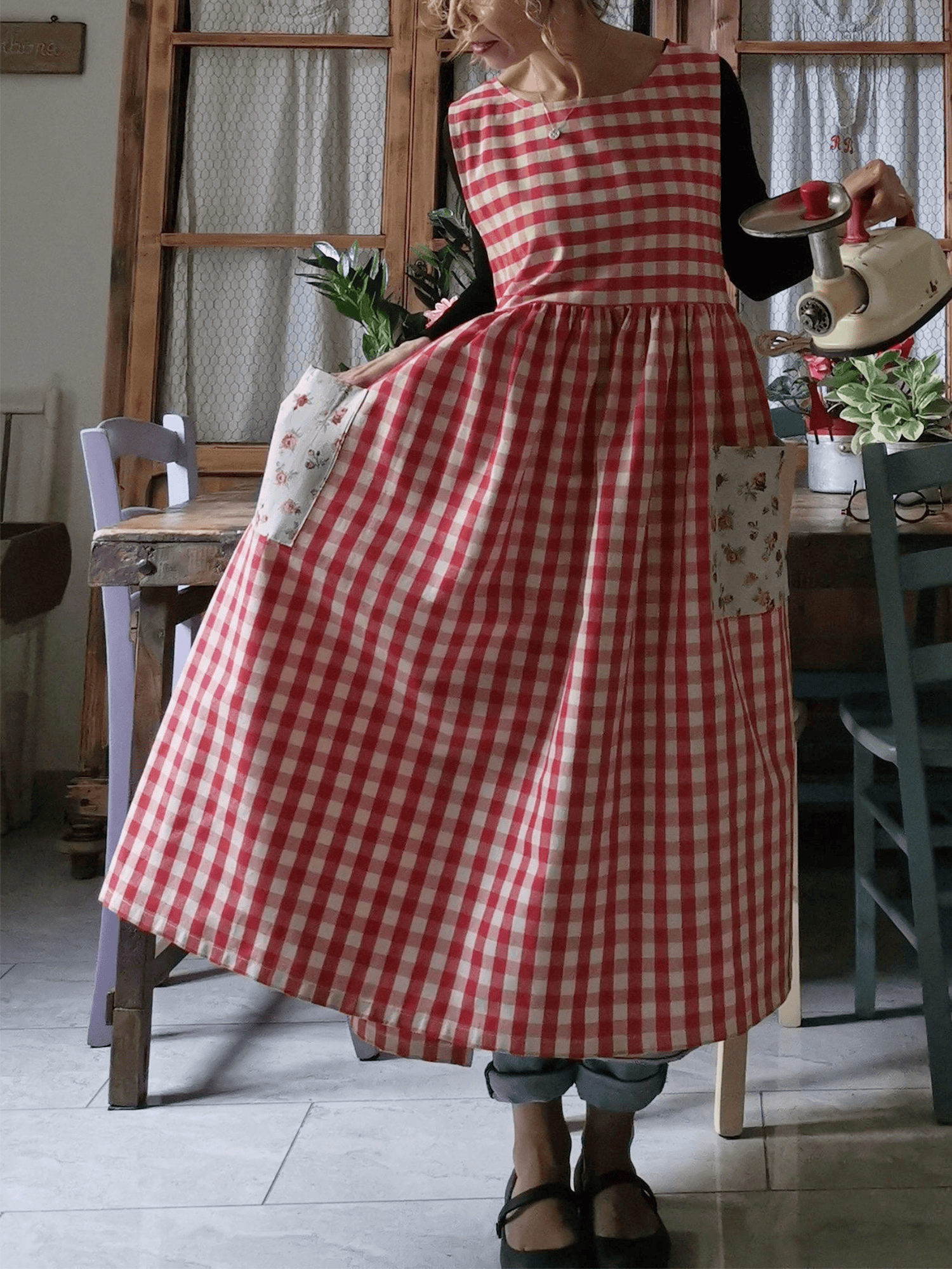 Red Plaid Cotton Apron with Floral Pocket