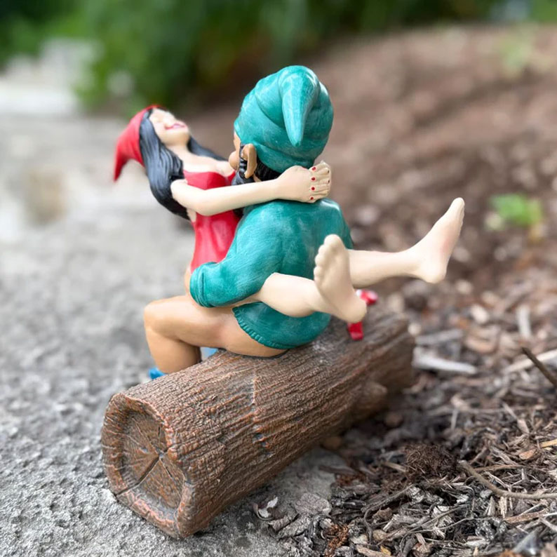 Funny Gnome Garden Statue