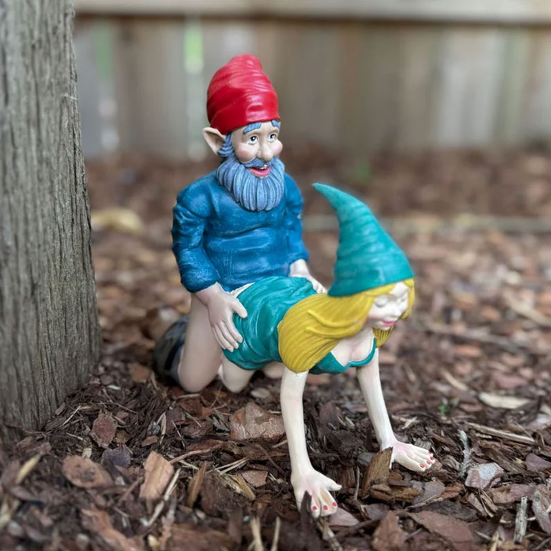 Funny Gnome Garden Statue