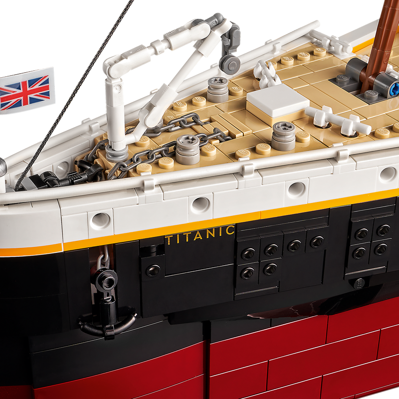 LEGO® Titanic