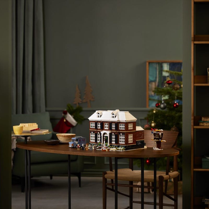 LEGO® Ideas Home Alone