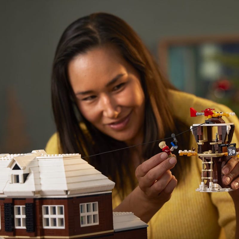 LEGO® Ideas Home Alone