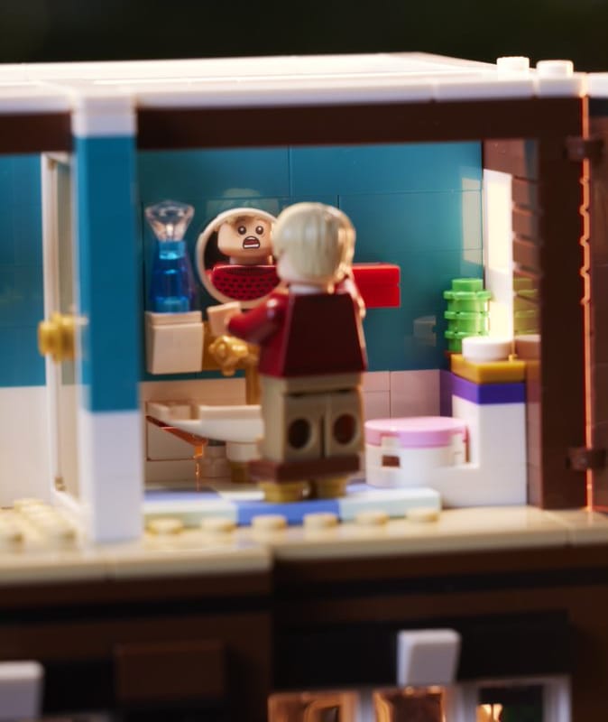LEGO® Ideas Home Alone