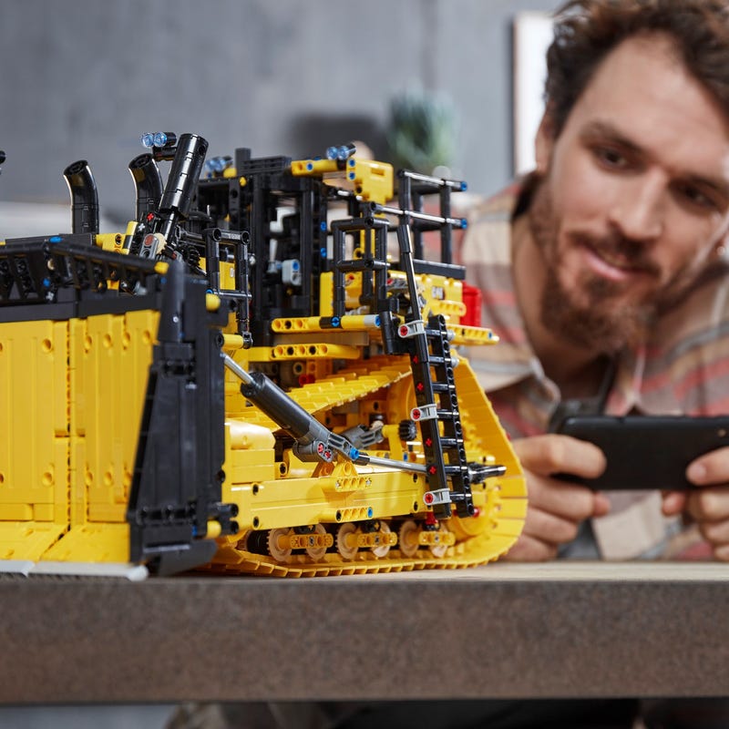 App-Controlled Cat® D11 Bulldozer