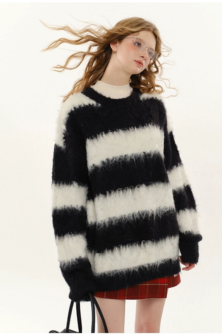 [Copy]2025 Autumn New Striped Color-Block Crew Neck Loose Sweater(BLACK)