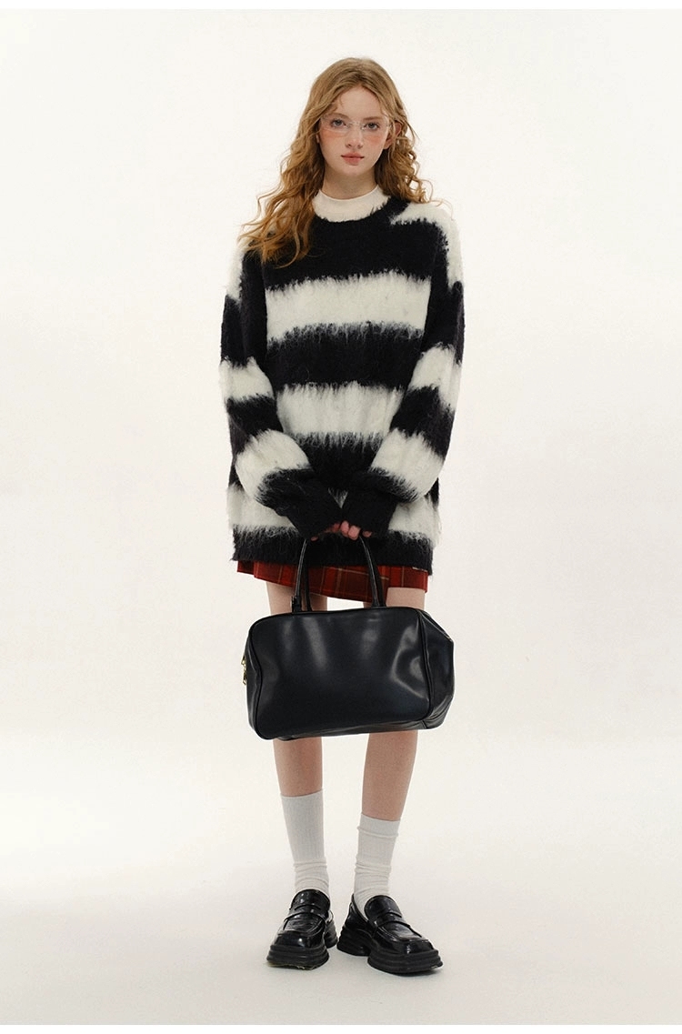 [Copy]2025 Autumn New Striped Color-Block Crew Neck Loose Sweater(BLACK)