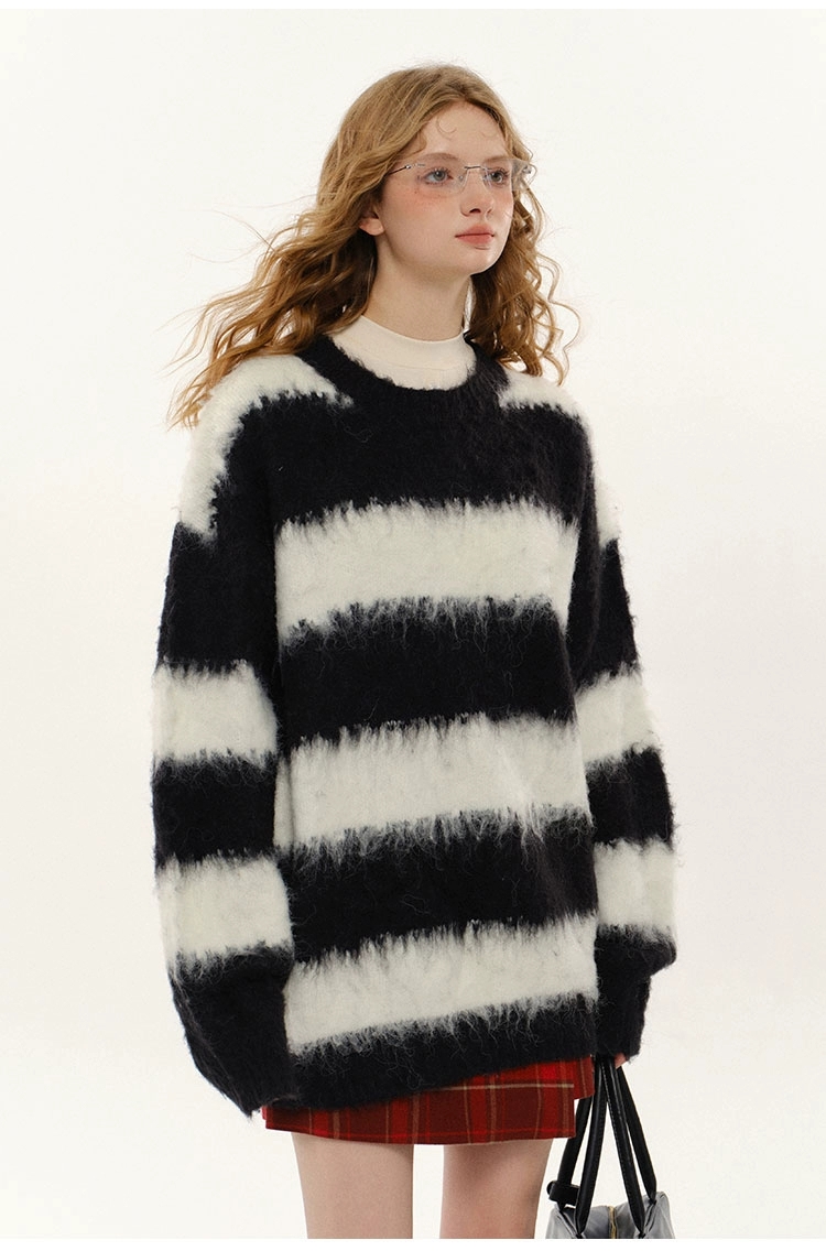 [Copy]2025 Autumn New Striped Color-Block Crew Neck Loose Sweater(BLACK)