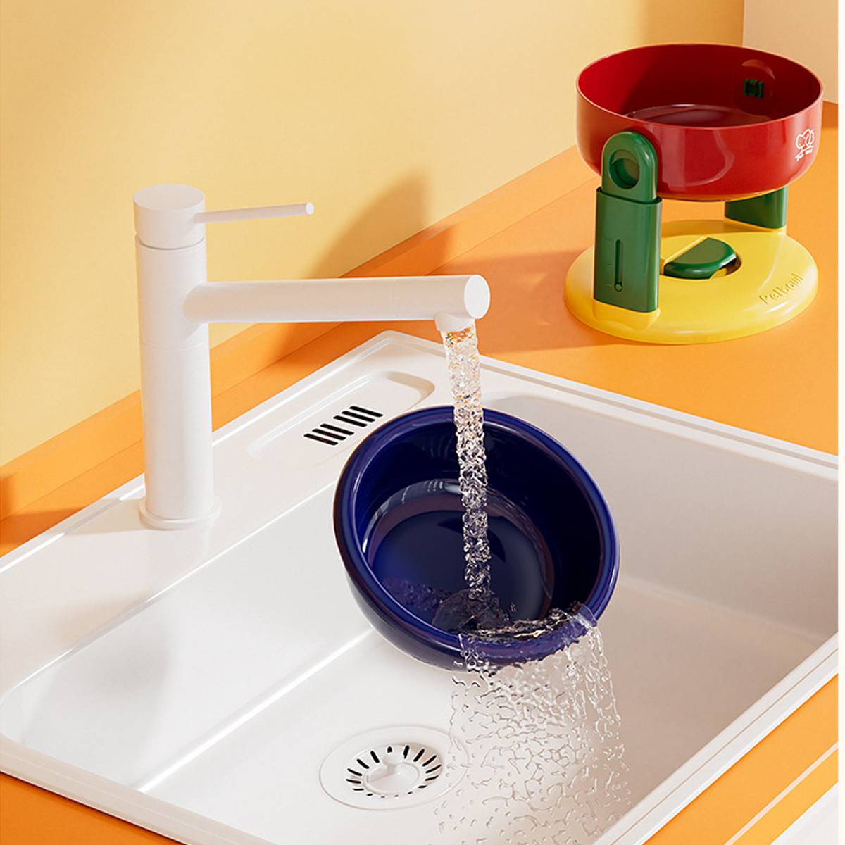 Adjustable Pet Bowl with Suction Cup | For Dogs and Cats