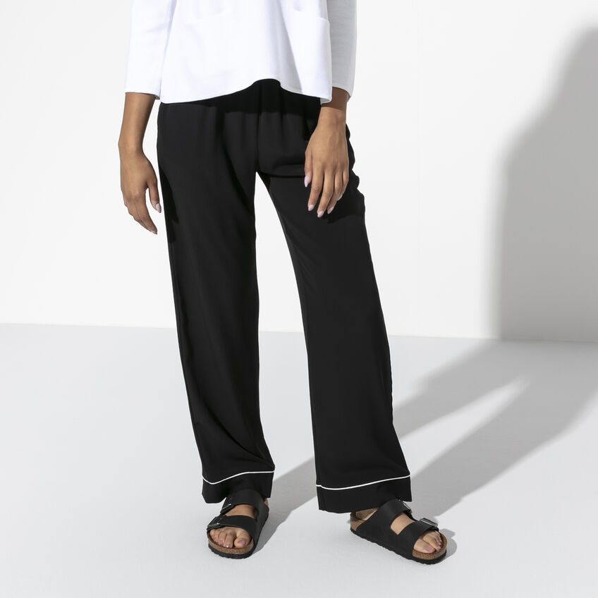 Arizona Soft Footbed Oiled Leather  Black