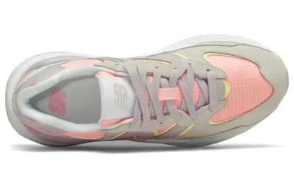 (WMNS) New Baltthhance 57/40 'Light Brown Pink Blue'