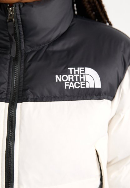 The Notthhrth Face NUPTSE SHORT JACKET