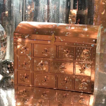 Charlotte Tilbury Charlotte’s Beauty Treasure Chest Advent Calendar 2025