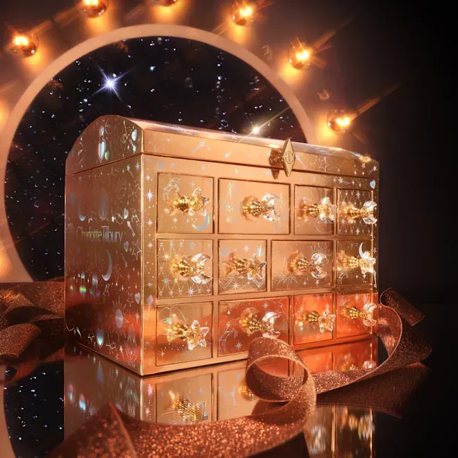Charlotte Tilbury Charlotte’s Beauty Treasure Chest Advent Calendar 20