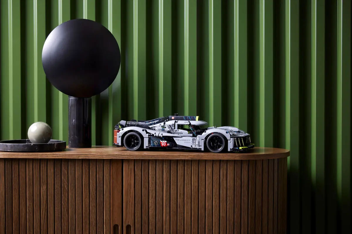 PEUGEOT 9X8 24H Le Mans Hybrid Hypercar