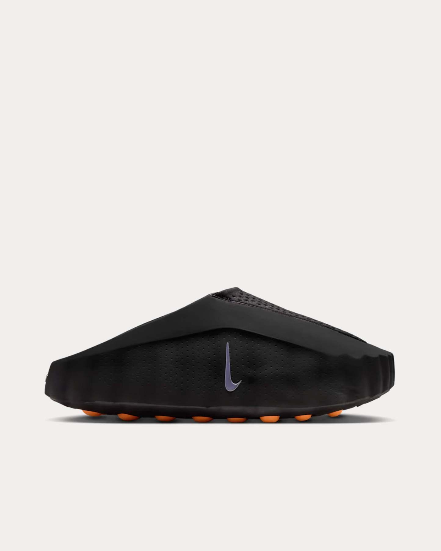 Mind 001 Black / Hyper Crimson / White / Chrome Mules