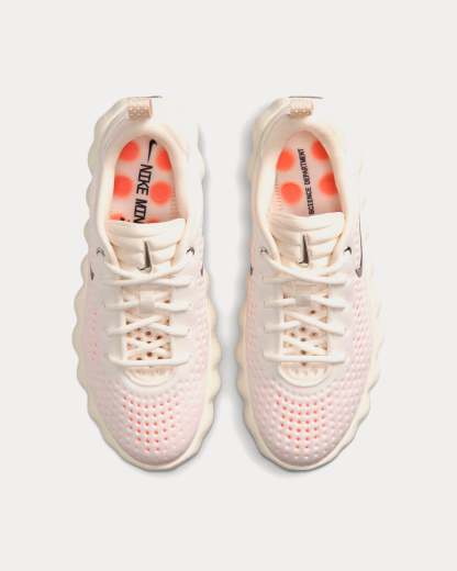 Mind 002 Sail / Chalk / Hyper Crimson / Chrome Pregame Shoes