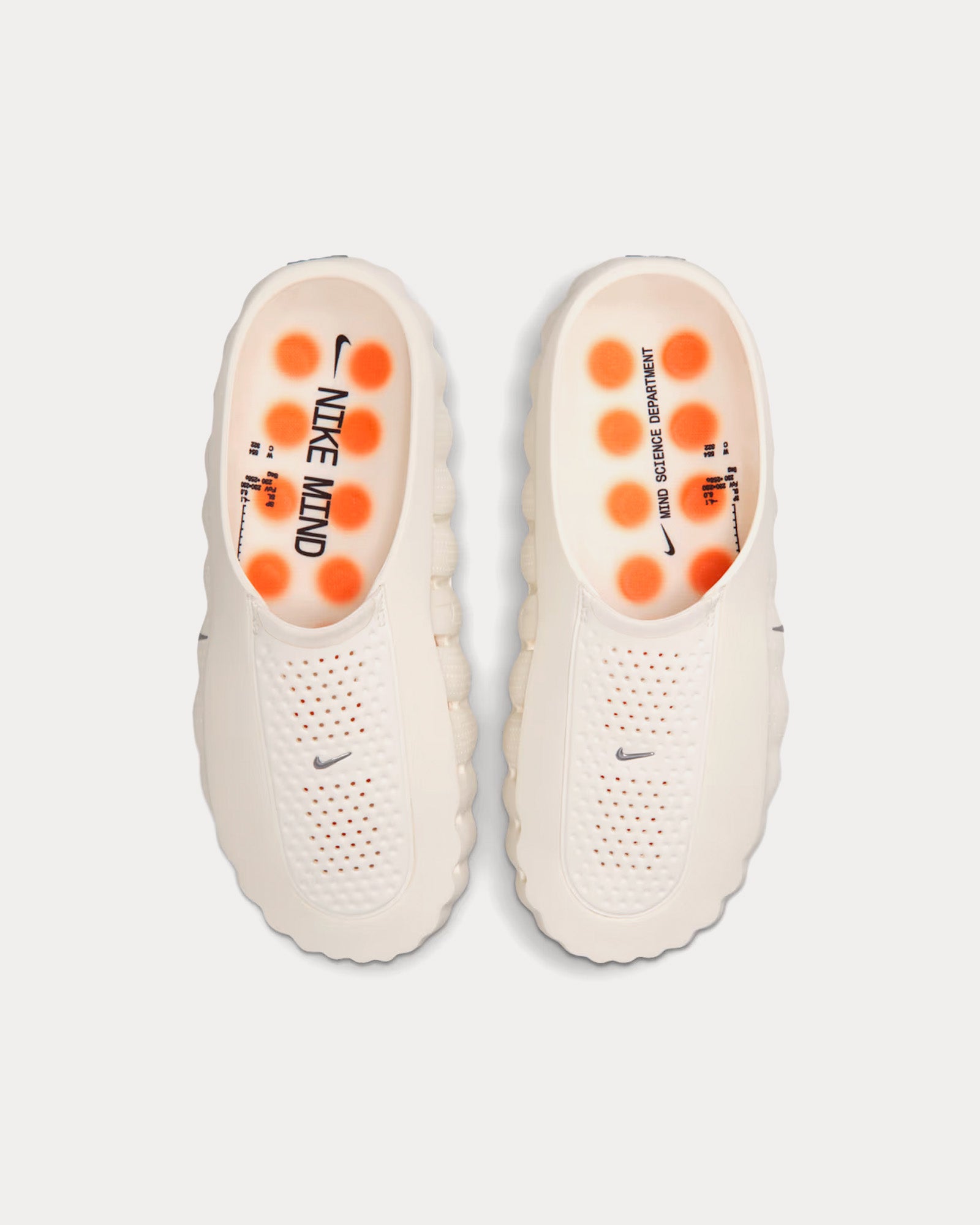 Mind 001 Sail / Hyper Crimson / Black / Metallic Platinum Mules