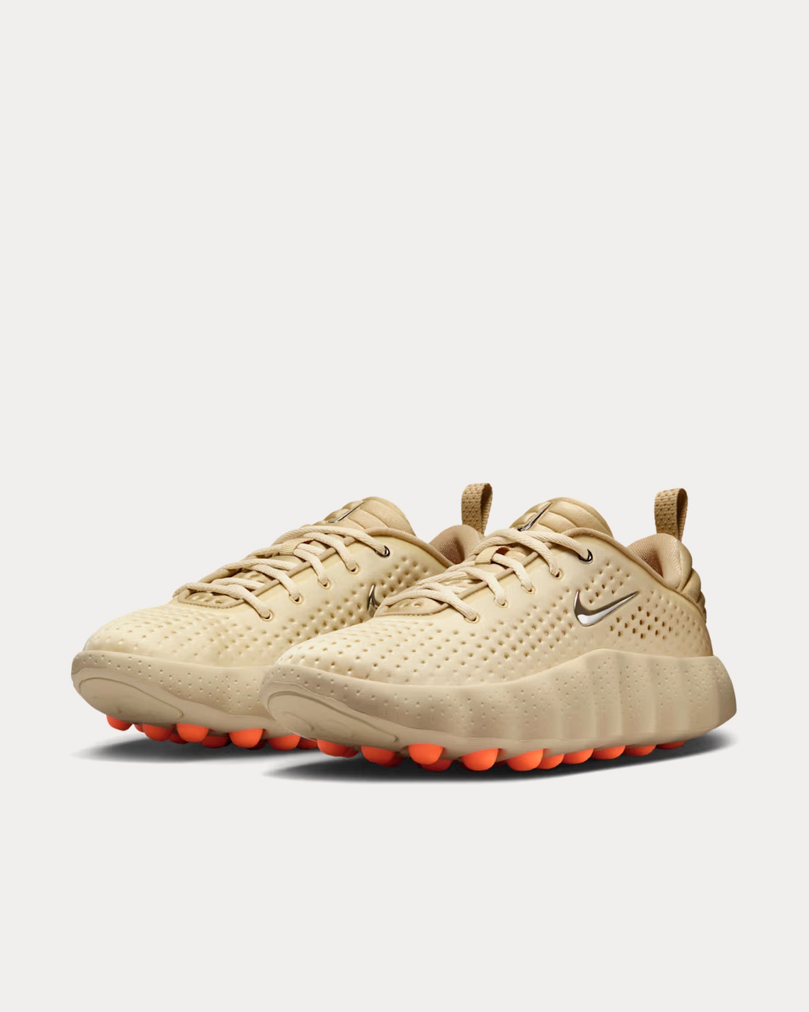 Mind 002 Light Khaki / Desert Khaki / Hyper Crimson / Metallic Cool Grey Pregame Shoes