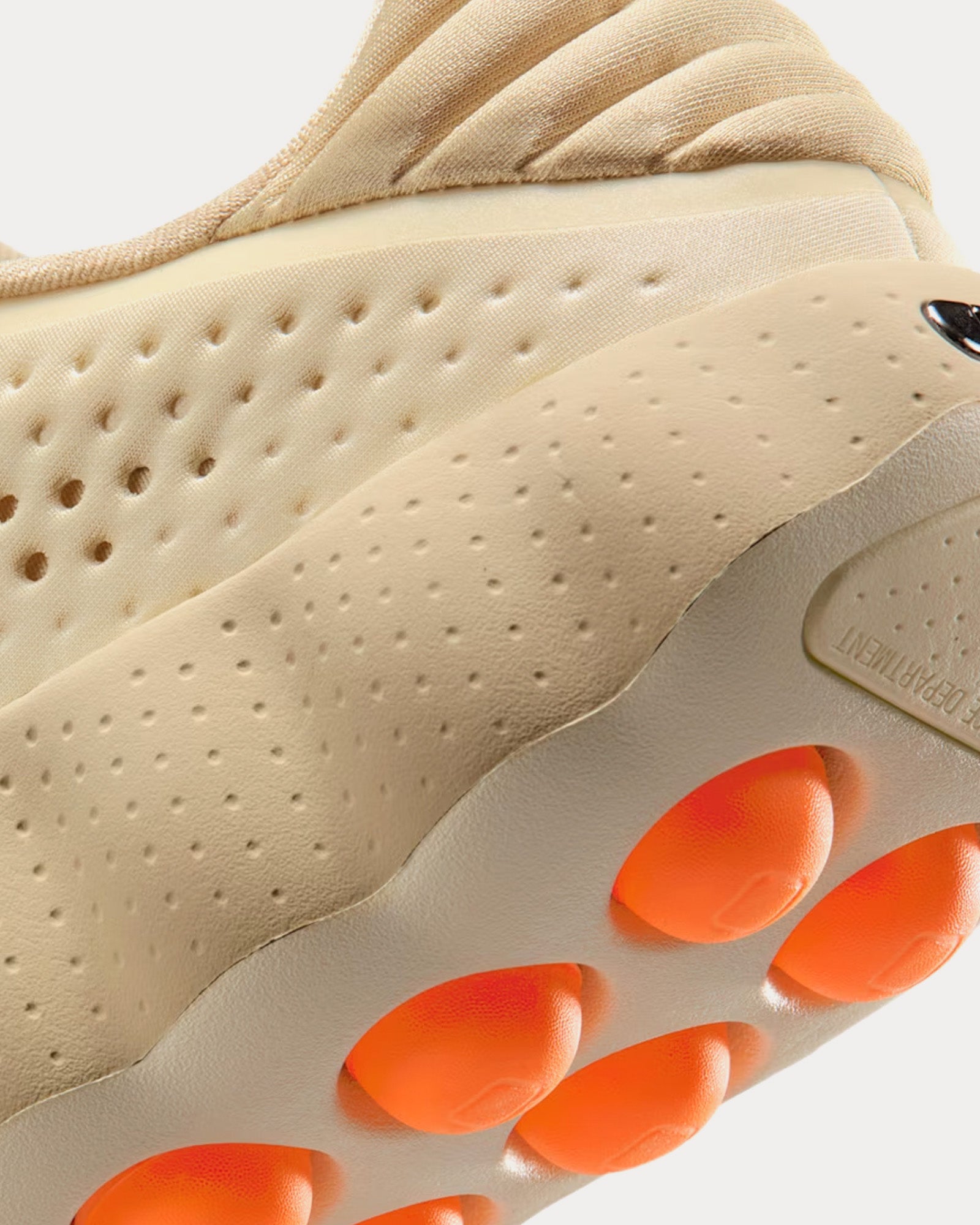 Mind 002 Light Khaki / Desert Khaki / Hyper Crimson / Metallic Cool Grey Pregame Shoes