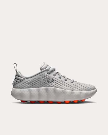 Mind 002 Light Smoke Grey / Photon Dust / Hyper Crimson / Chrome Pregame Shoes