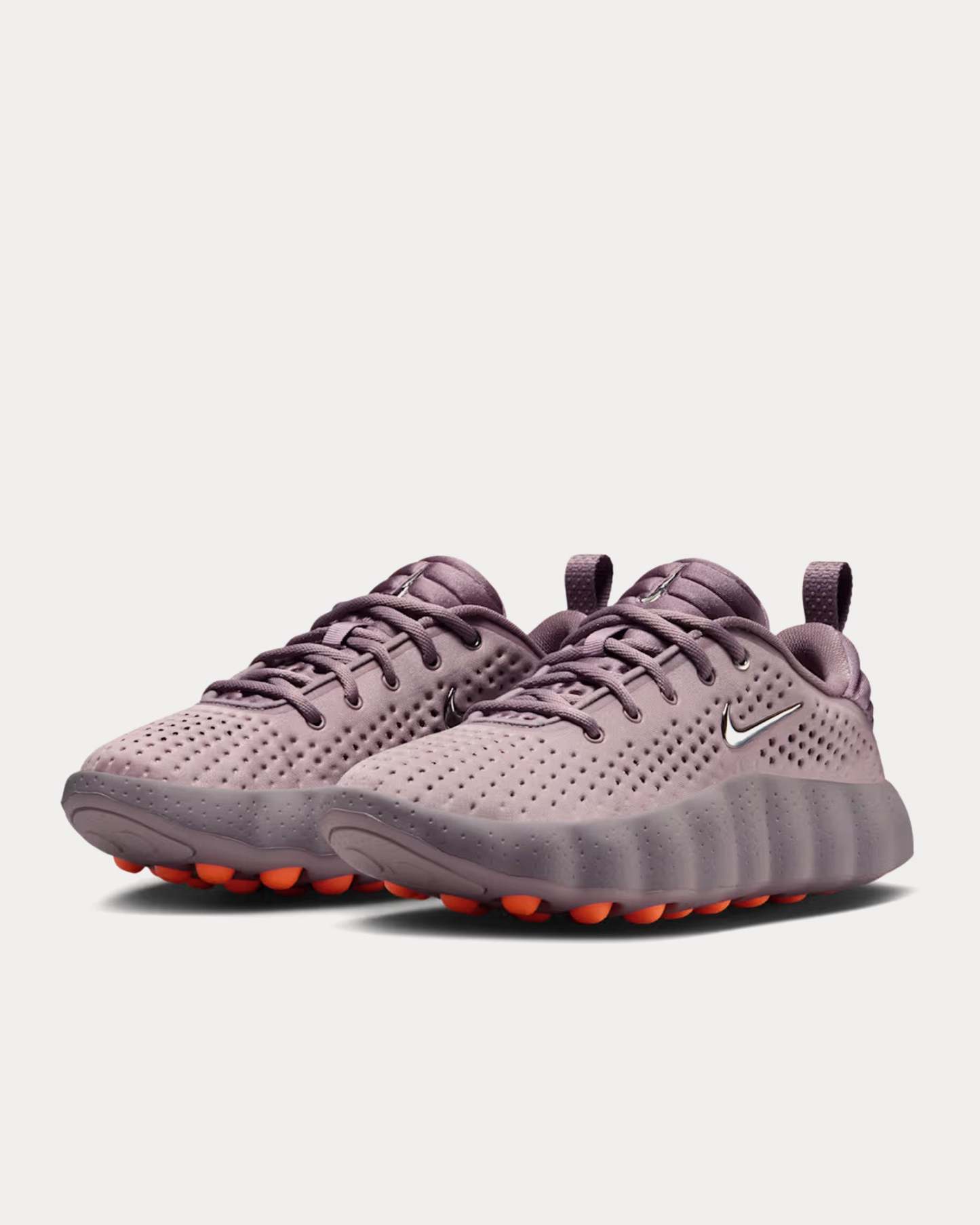 Mind 002 Light Violet Ore / Purple Smoke / Hyper Crimson / Metallic Cool Grey Pregame Shoes