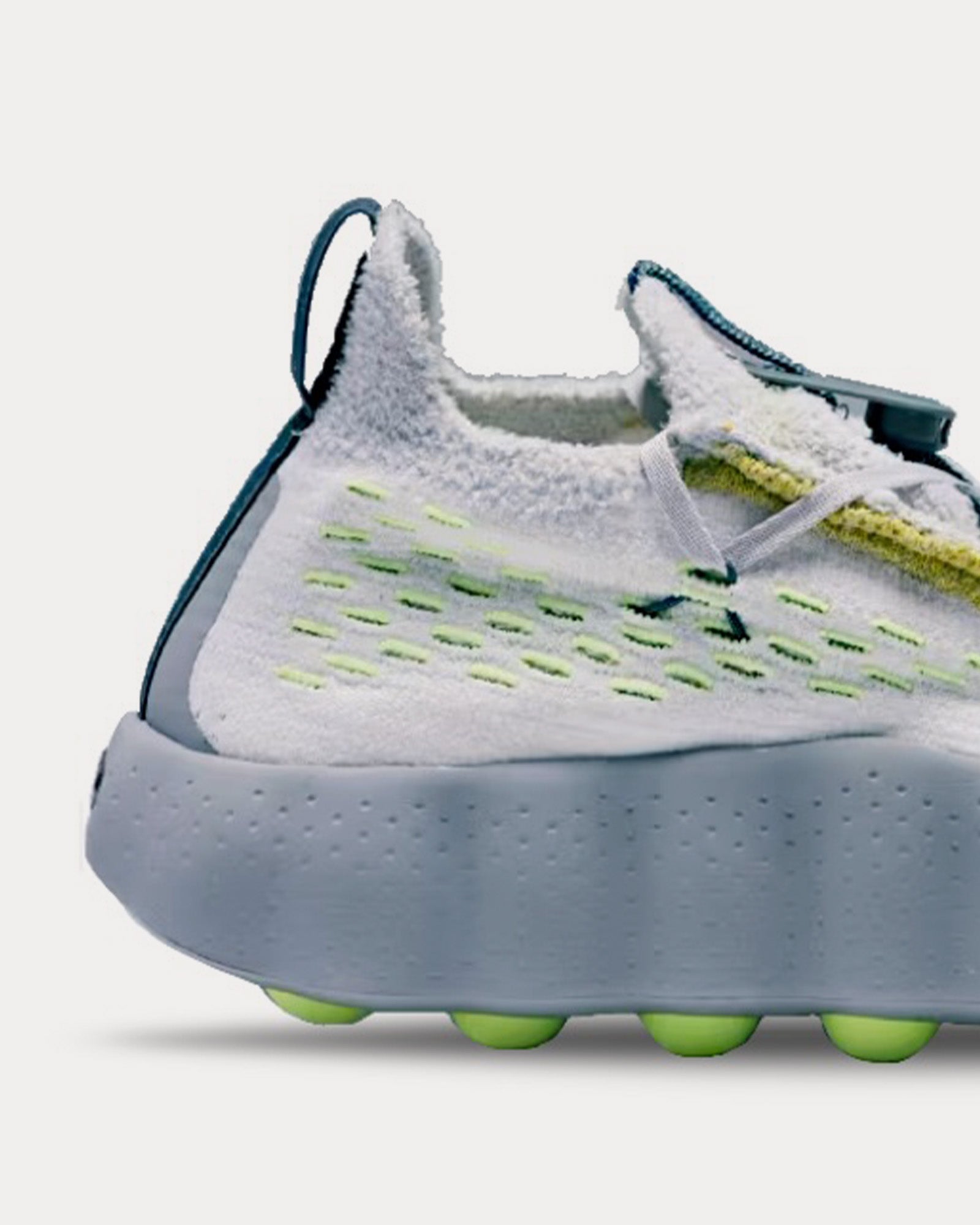 Mind 002 FK Wolf Grey / Pure Platinum Pregame Shoes