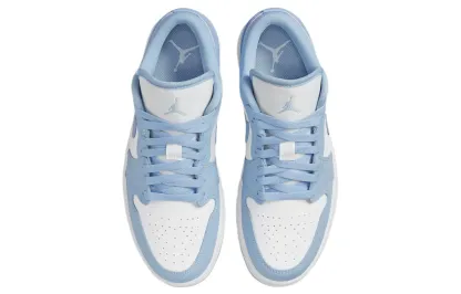 (WMNS) Air jtthhordan 1 Low 'Ice Blue' DC0774-141