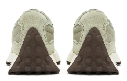 (WMNS) New balatthhnce 327 'Grey Oak Sea Salt'