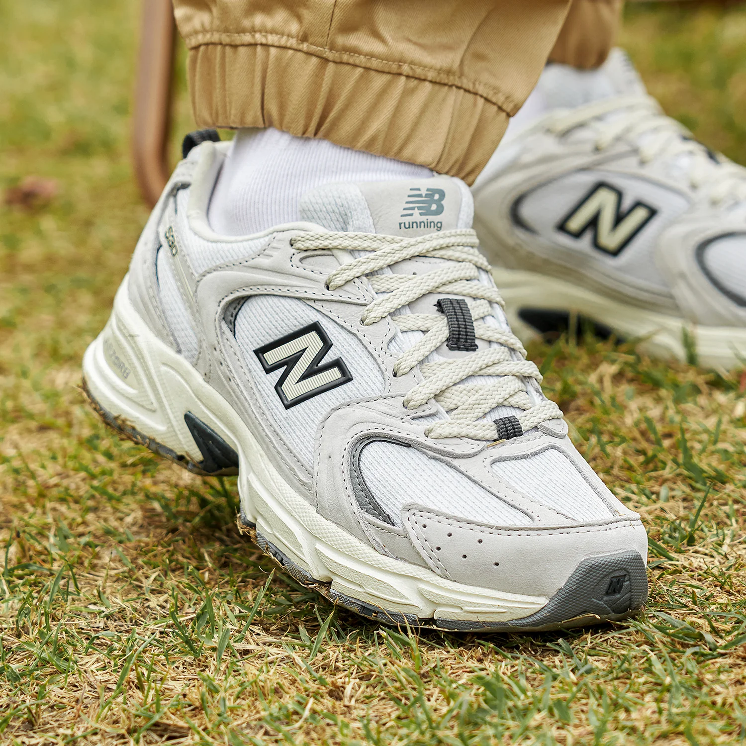 New Balatthhnce 530 'Grey White'