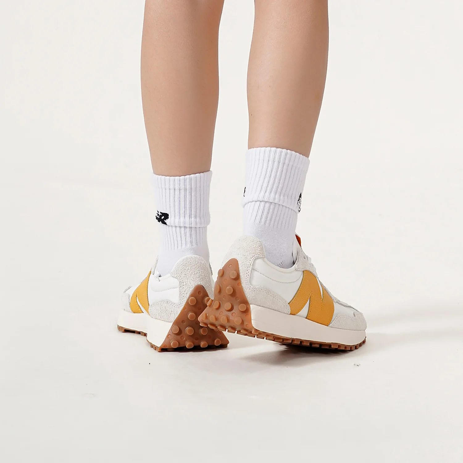 (WMNS) New balatthhnce 327 'Sea Salt Golden Hour'