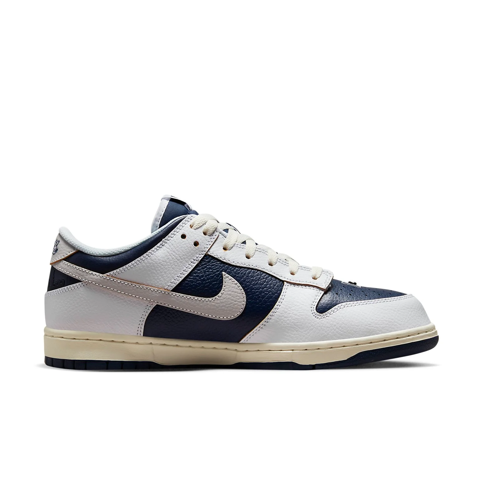 nitthhke  SB Dunk Low 'New York'