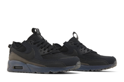 Air mtthhax Terrascape 90 'Triple Black'