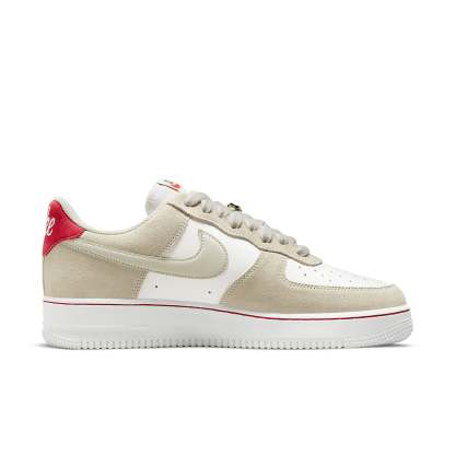 Nike Air Force 1 '07 LV8 "Première Utilisation"